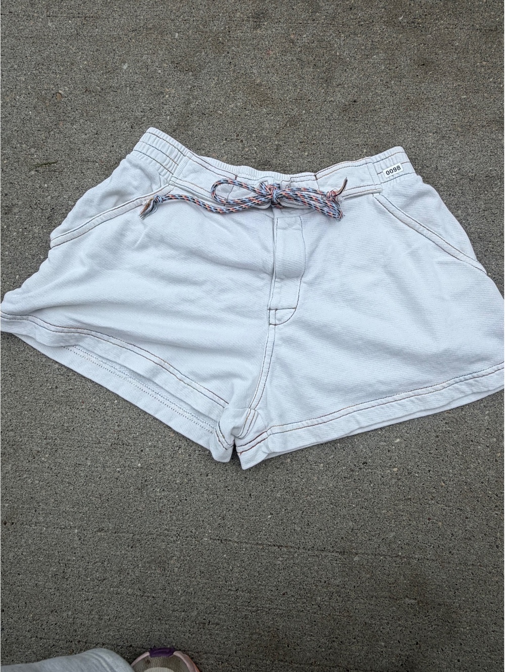 Faherty White Cotton Shorts with Rainbow Stripe Detail Size Small